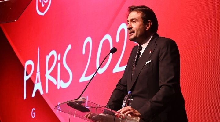 Murat AKSU: 16 Nisan: Bir Bayrak Yarışı